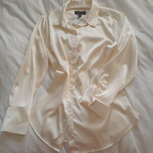 Banana Republic blouse, cream color, size L (10-12) new without tags
